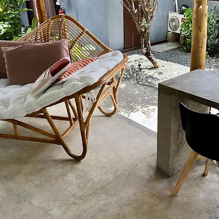 Yay Lodge Siargao, Private Room 1 With Ac & Hot Shower And Fast Starlink Wifi General Luna  Bagian luar foto