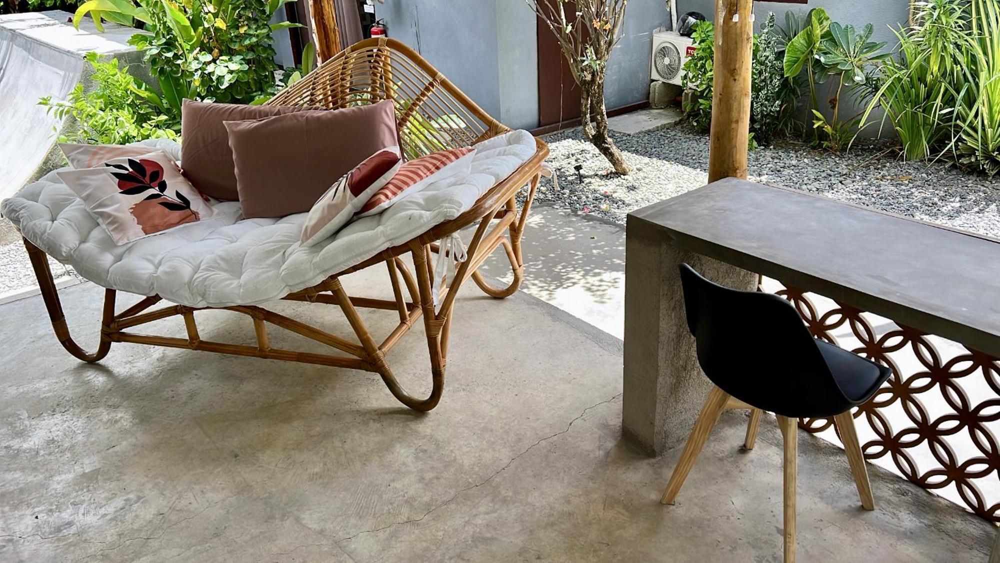 Yay Lodge Siargao, Private Room 1 With Ac & Hot Shower And Fast Starlink Wifi General Luna  Bagian luar foto